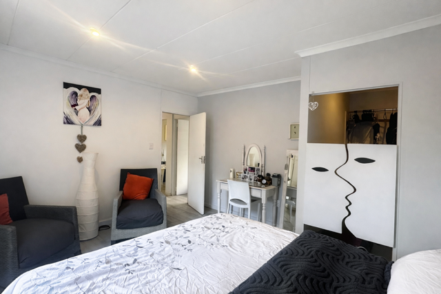 6 Bedroom Property for Sale in Dan Pienaar Free State